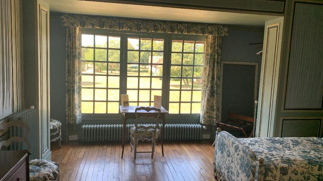 Chambres D'Hotes Manoir De Beaumarchais Les Chapelles-Bourbon Zewnętrze zdjęcie