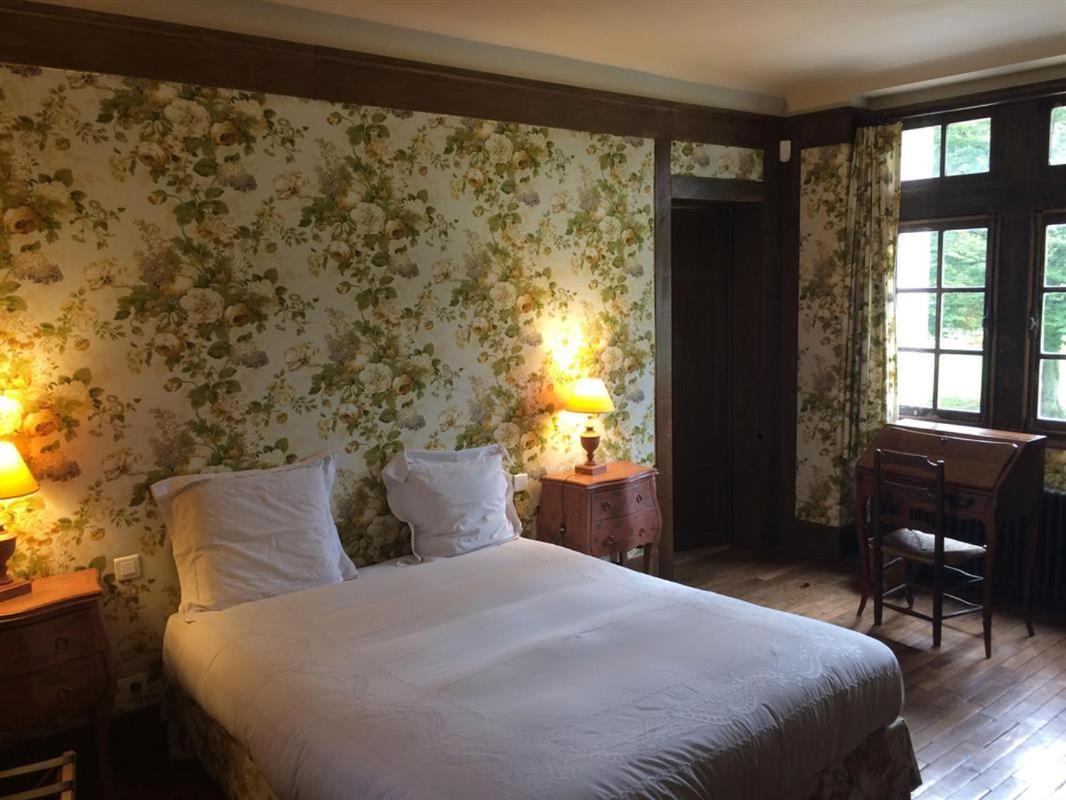 Chambres D'Hotes Manoir De Beaumarchais Les Chapelles-Bourbon Zewnętrze zdjęcie